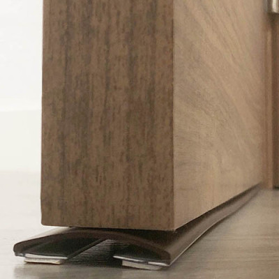 BURLETE PVC ANTIPINZAMIENTO 1MT MARRON