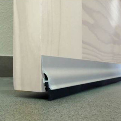 BURLETE ALUMINIO ADHESIVO LABIO 1,05MT PLATA